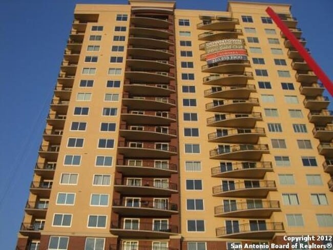 Building Photo - Condo Unit 1506