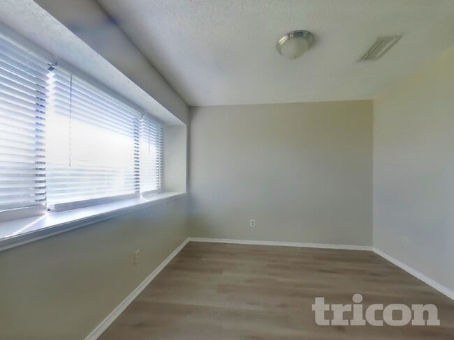 Photo - 2645 Danberry Ln