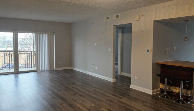 Photo - 635 Perrie Dr Unit 306