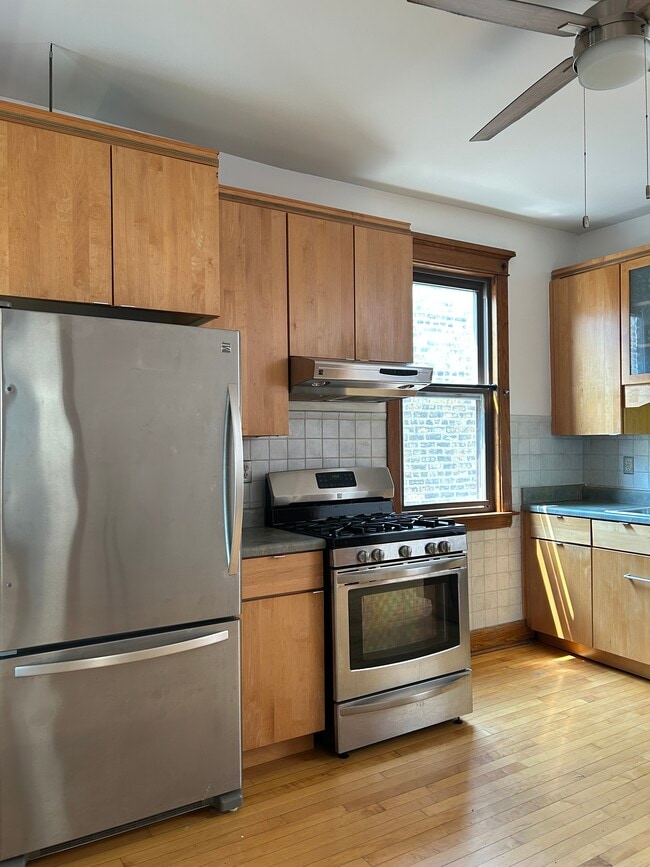 Photo - 2113 N Springfield Ave Unit 2