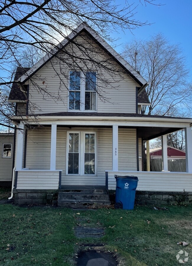 Building Photo - 933 Lincolnway Rental