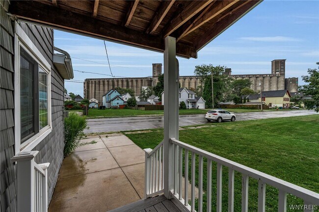 Photo - 98 Louisiana St