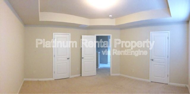 Photo - 2635 Runnymede Ct