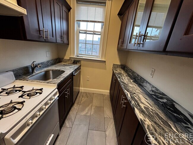 Photo - 15 Glenville Ave Unit 10