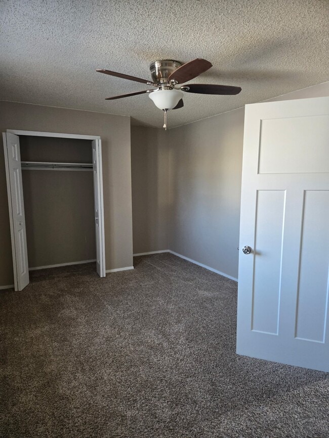 Photo - 261 N Lincoln St