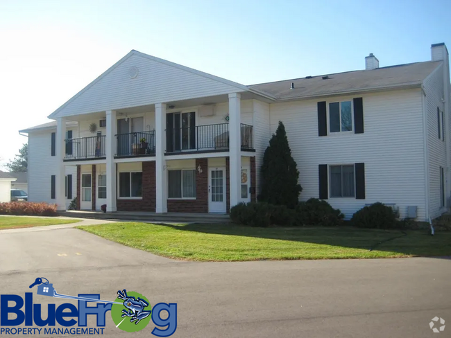Building Photo - 61 University Dr Rental
