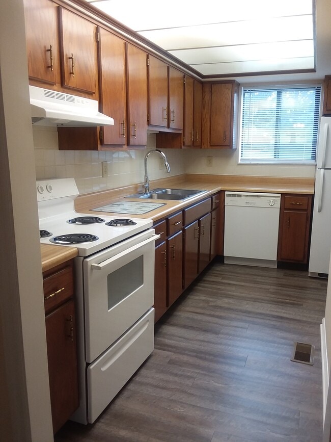 Building Photo - 9507 Centerbrook Ct Unit 9507