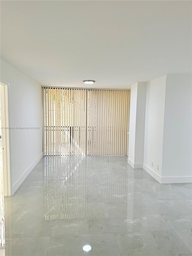 Photo - 2 bedroom in Sunny Isles Beach FL 33160
