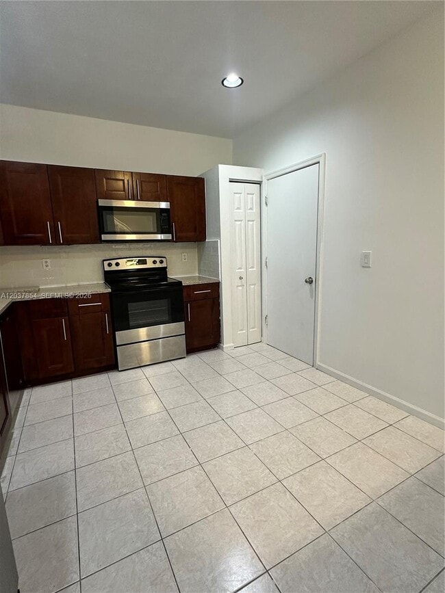 Photo - 5541 NW 90th Terrace
