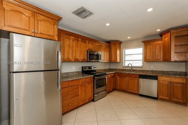 2200 N 55th Ave