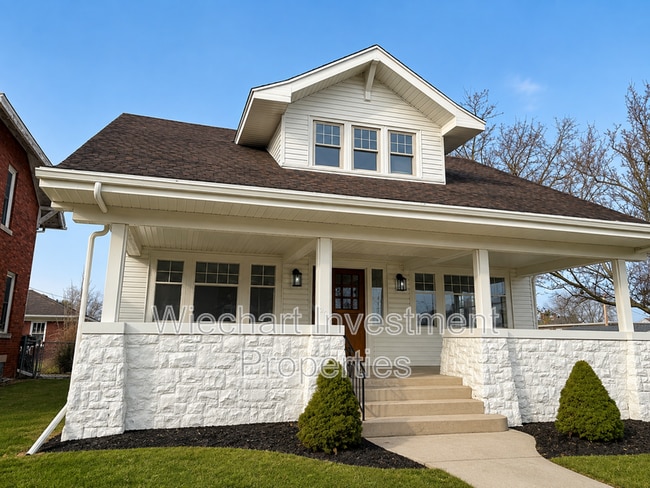 Photo - 201 S Blackhoof St