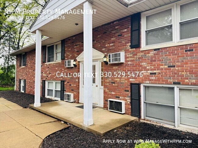 Photo - 3741 Woodford Ave NW Unit 4