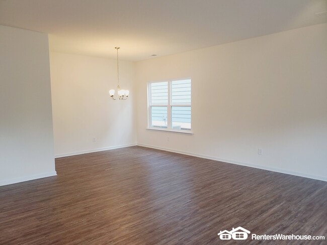 Photo - 3834 Clarington Dr