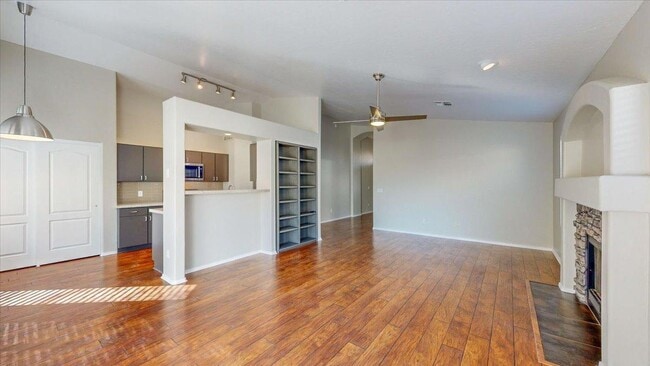 Photo - 12831 S 45th St