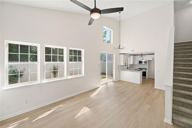 Photo - 872 Windcroft Cir NW