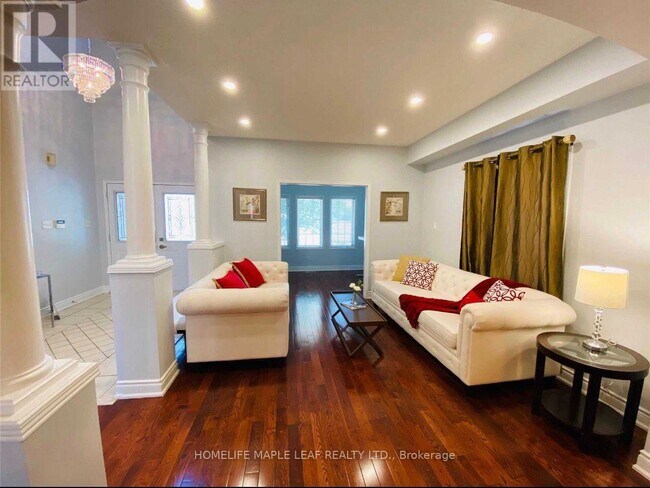 Photo - 92 Edenbrook Hill Dr