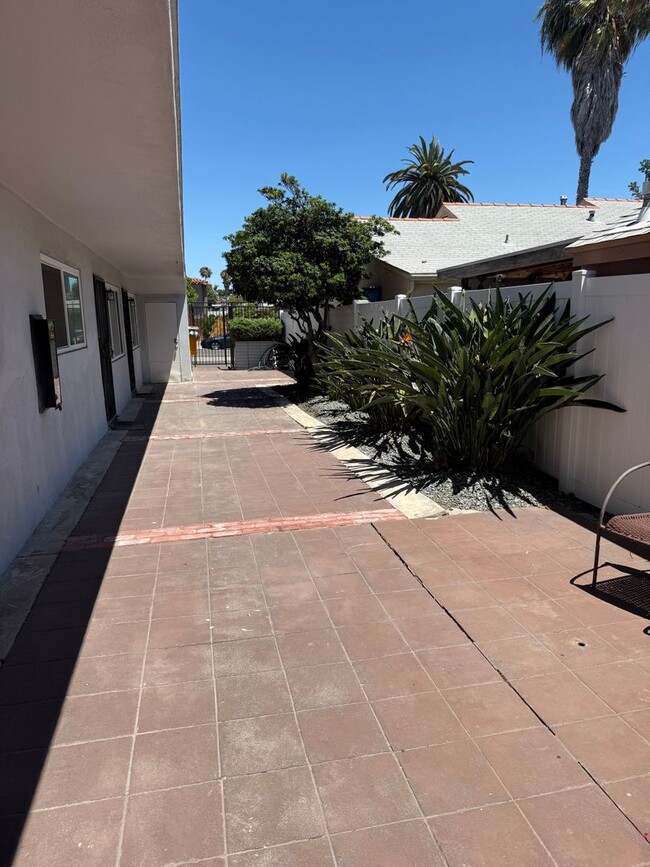 Photo - 4410-4416.5-44165 Louisiana St Unit 4416