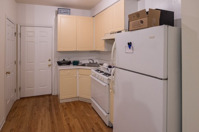 Photo - 922 W Dakin St Unidad 401