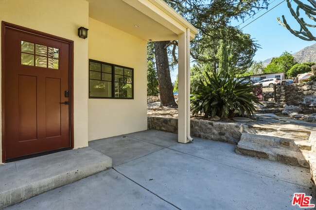 Photo - 2912 Frances Ave