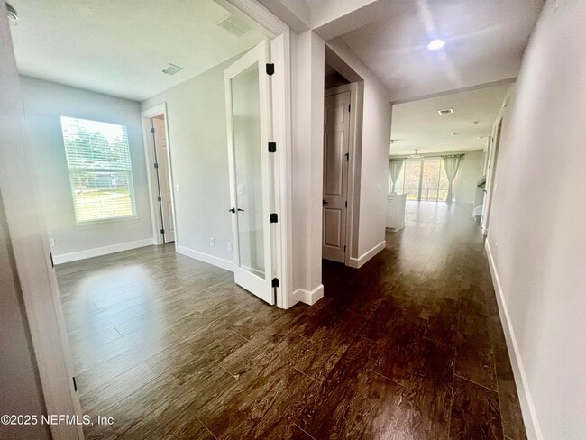 Photo - 242 Orchard Ln