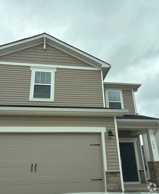 Building Photo - Beautiful New Home, Now For Rent.