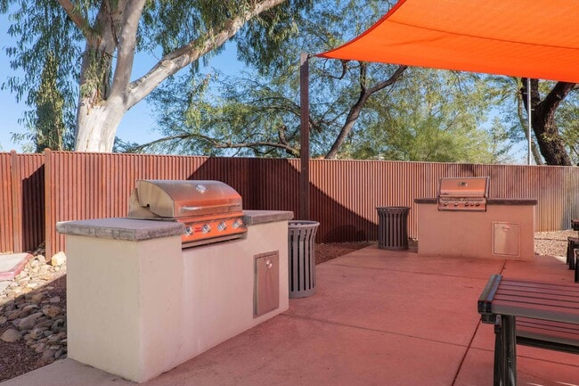 Photo - Zona Village