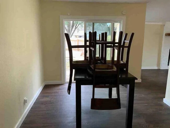 Photo - 4005 Chisholm Trail