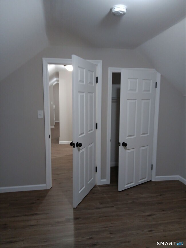 Photo - 282 Ward St Unidad 3