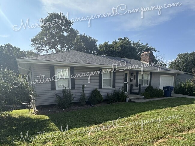 Building Photo - 605 Short St Rental