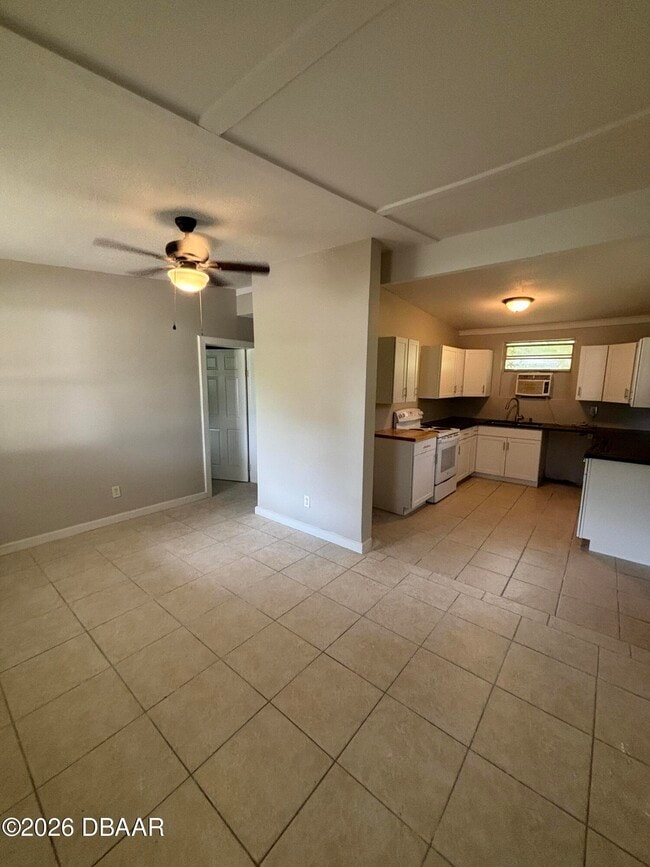 Photo - 650 Blakely Ave