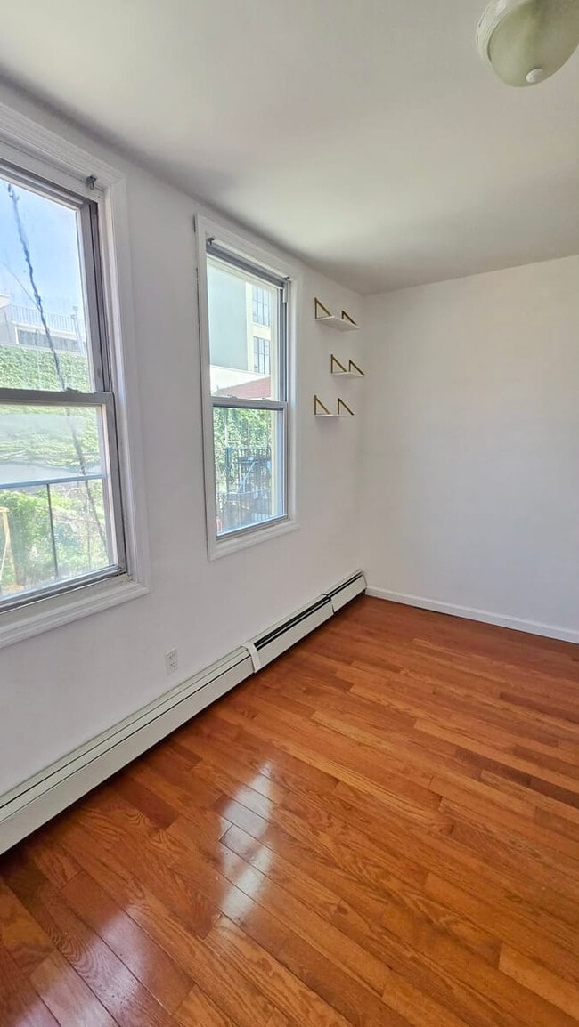 Photo - 36 W 32nd St Unit 2