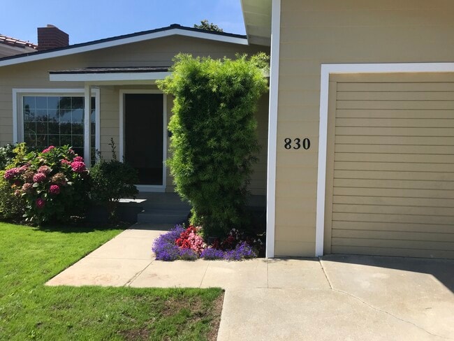 Photo - 830 Avenue C