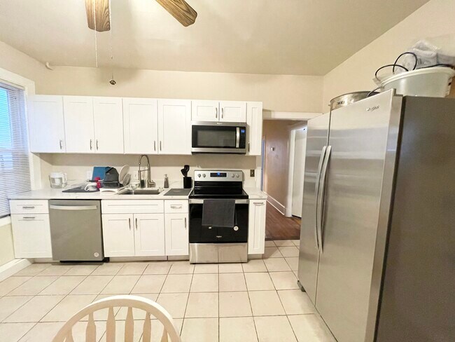 Photo - 19 Sachem St