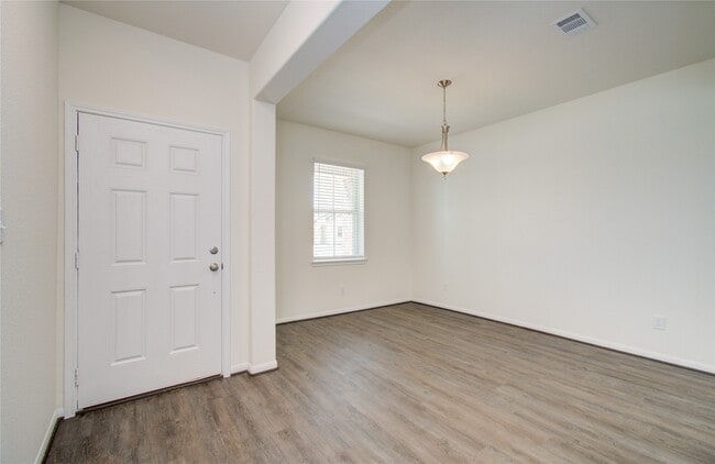 Photo - 8414 Beacon Bay Cir