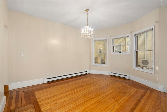 Photo - 76 Dexter Ave Unidad 1