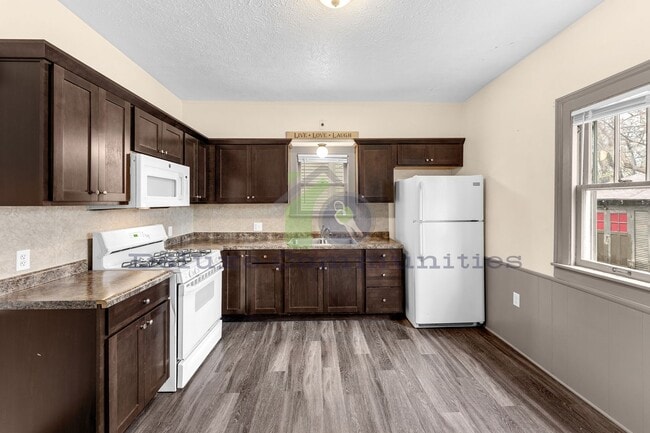 Photo - WEST SIDE! 2 Bedroom Single Family Home! JUST LISTED!