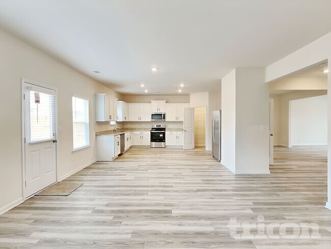 Photo - 264 Oliver Dr