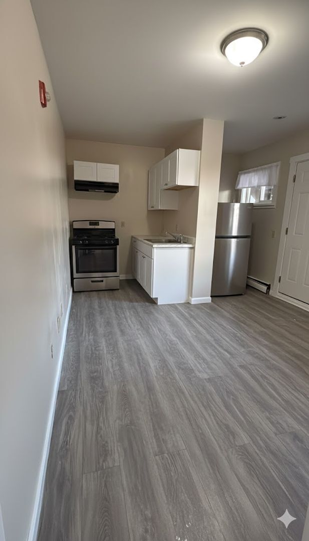 Building Photo - Modern 1br in Country Setting Unit 13