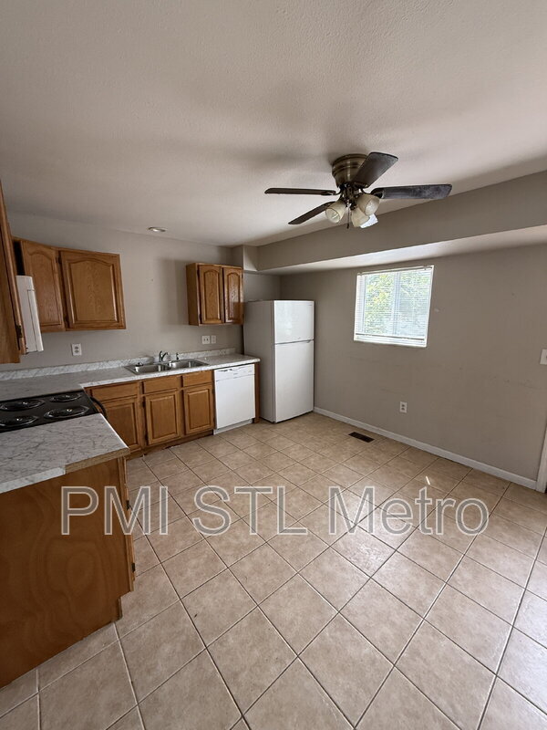 Photo - 10515 Renfrew Dr