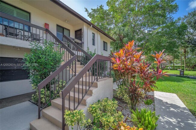 7956 Eastlake Dr Unit F