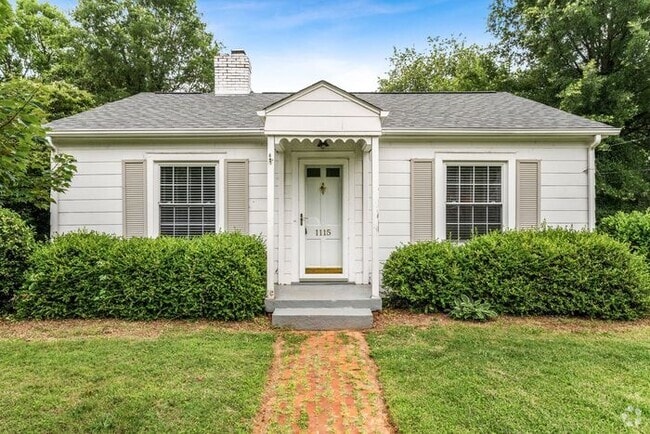 Building Photo - NW - Adorable Updated Home, Hardwood Floor...