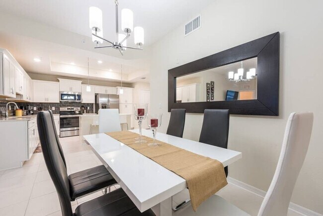 Photo - 4741 Clock Tower Dr Unidad ID1280773P