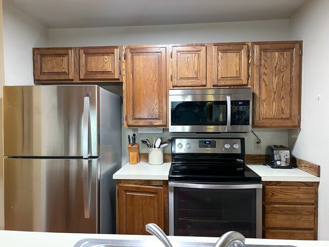 Photo - 310 E 11th Ave