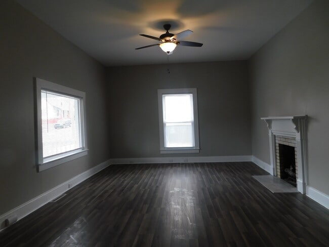 Photo - 85 Crowell Dr NW