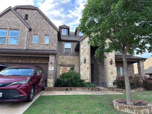 Photo - 912 Foxtail Dr House