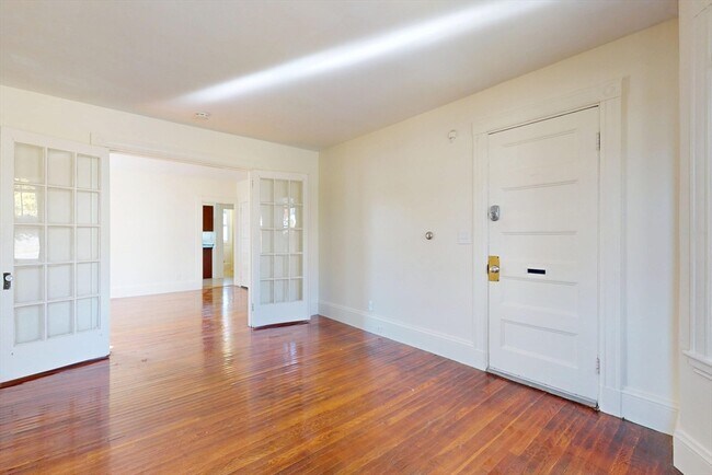 Photo - 539 Mt Auburn St Unit 2