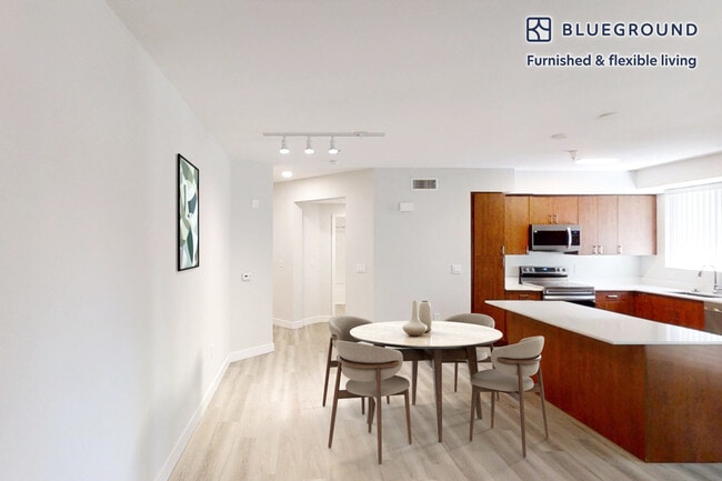 Photo - 24 Union Square Unit FL2-ID8065A