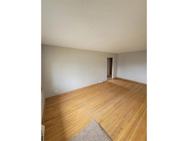 Photo - 706 Robinwood Ln