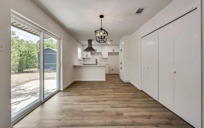 Photo - 1004 Darnell Ave