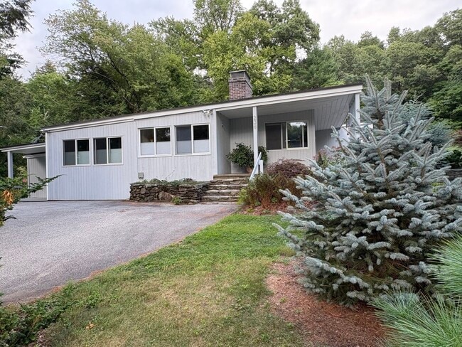 238 Goodman's Hill Rd